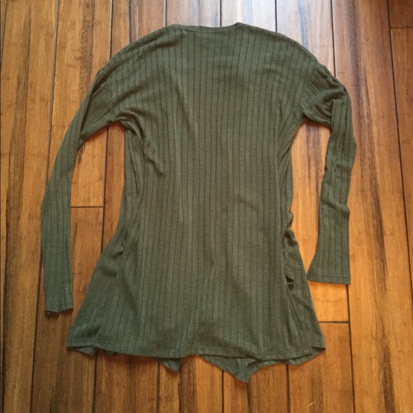 Green Ribbed Cardigan ❌SOLD❌ - Picture 2 of 4